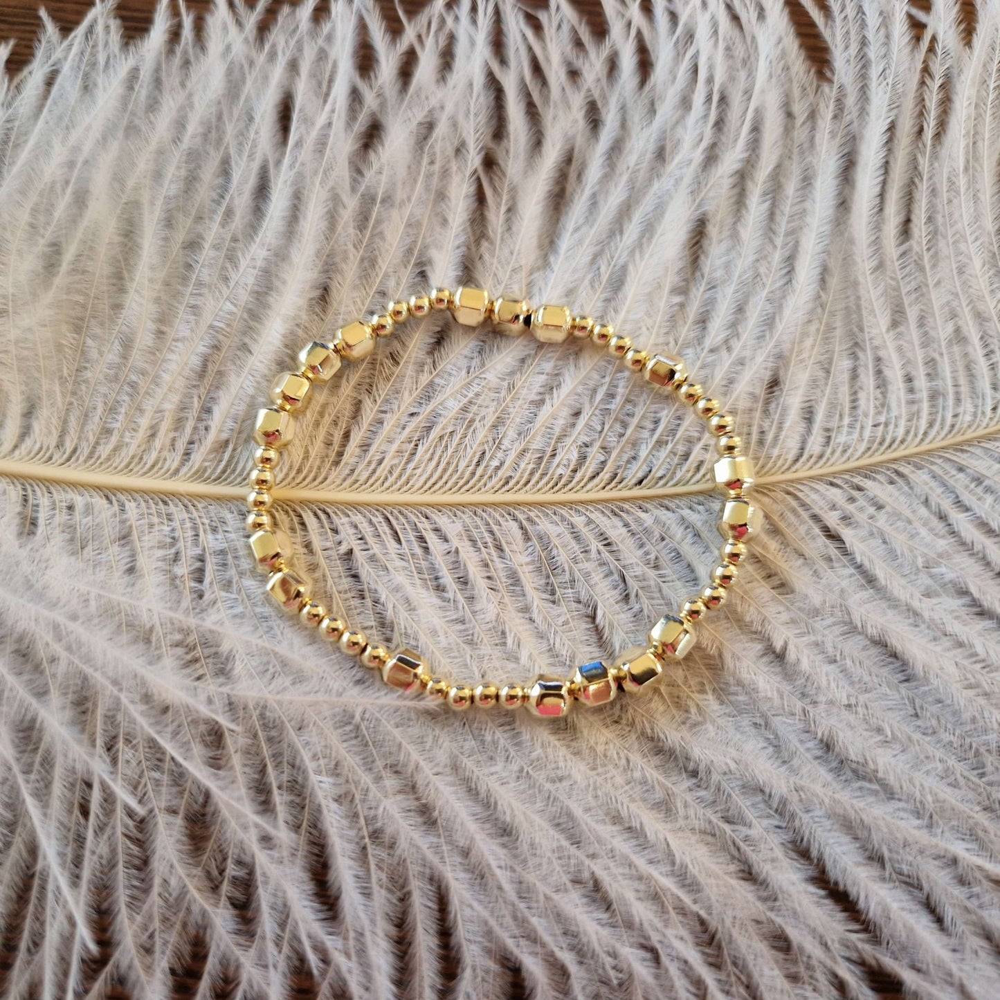 Guld Faceterad Orbital Armband