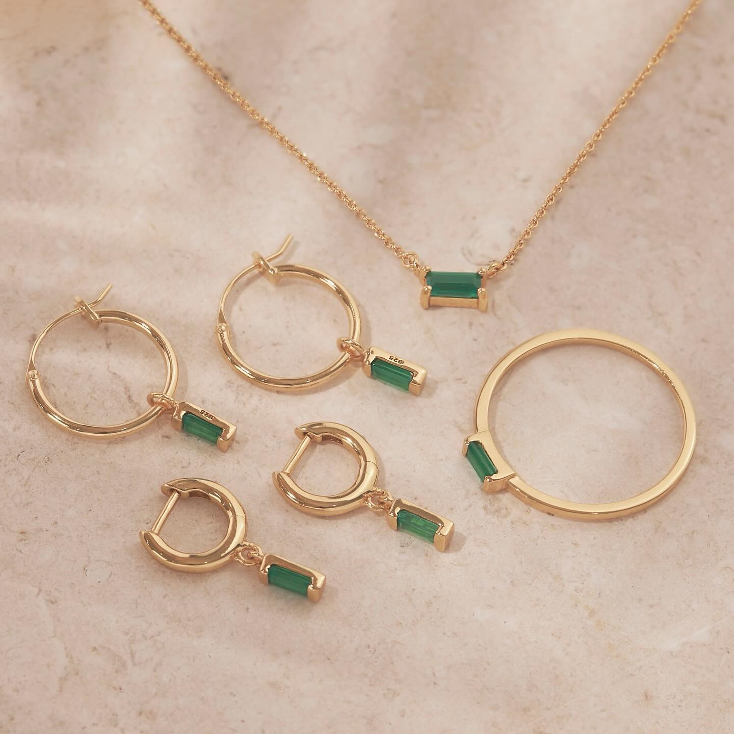 Ljusflöde Grön Onyx Halsband Guld