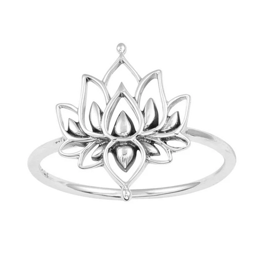 Vit Lotus Ring